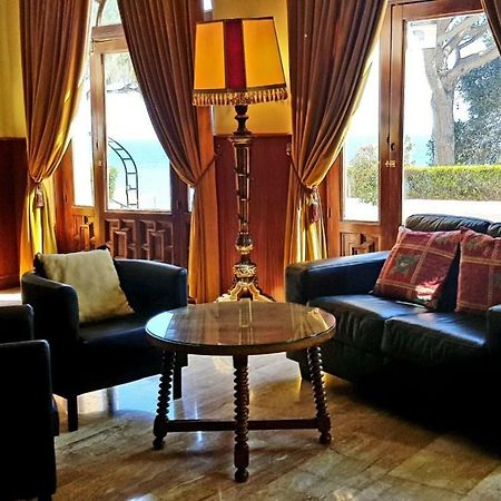 Mansion Alhamar - 2 Bedroom, Frontline Beach, Mountain Views, Full Size Pool, Tennis Courts, Close To Shops, On-Site Bar & Chiringuito Sitio de Calahonda Dış mekan fotoğraf