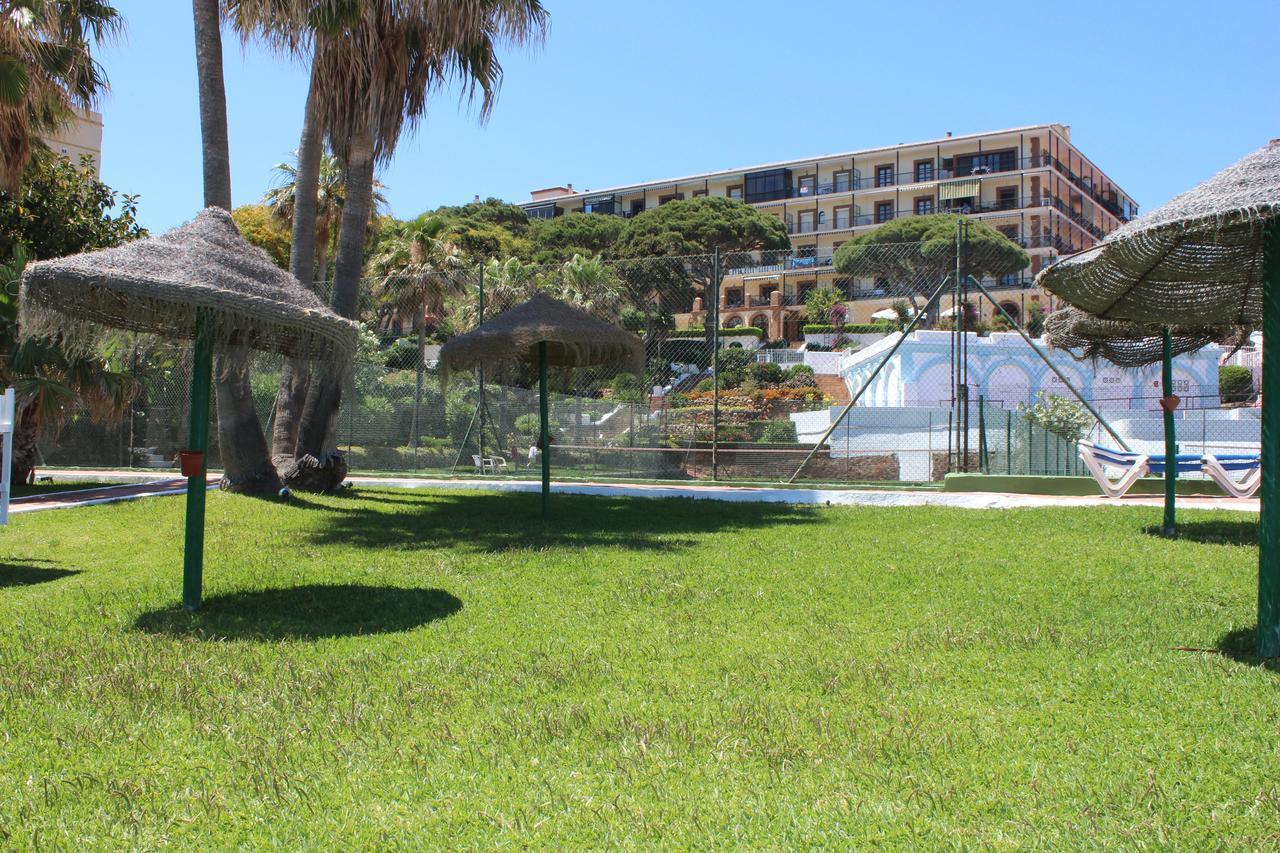 Mansion Alhamar - 2 Bedroom, Frontline Beach, Mountain Views, Full Size Pool, Tennis Courts, Close To Shops, On-Site Bar & Chiringuito Sitio de Calahonda Dış mekan fotoğraf