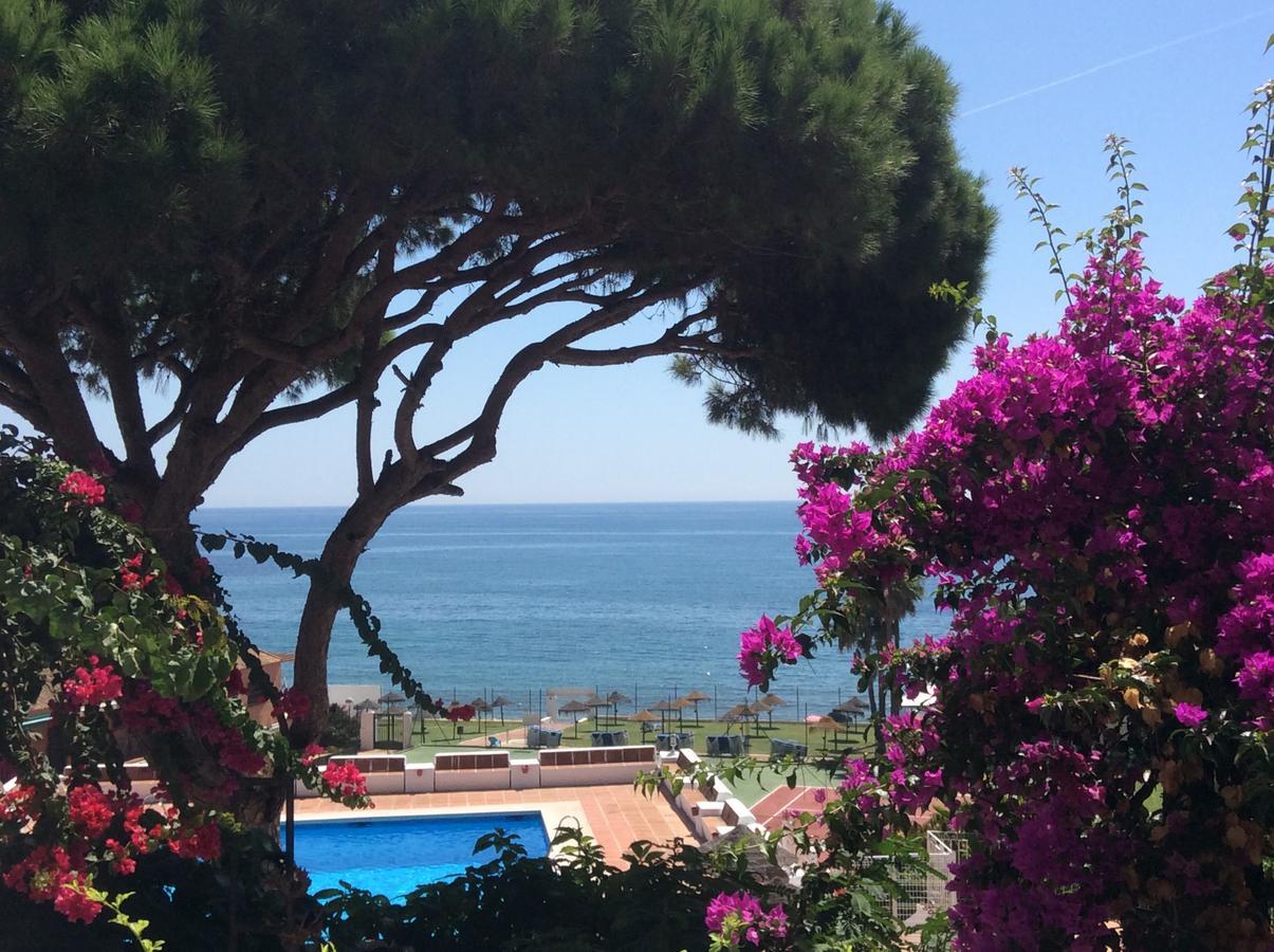 Mansion Alhamar - 2 Bedroom, Frontline Beach, Mountain Views, Full Size Pool, Tennis Courts, Close To Shops, On-Site Bar & Chiringuito Sitio de Calahonda Dış mekan fotoğraf