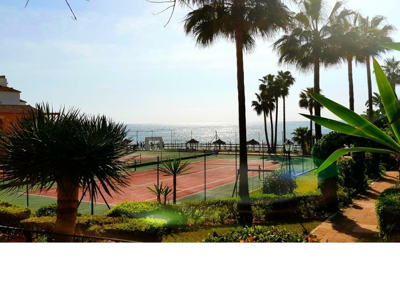 Mansion Alhamar - 2 Bedroom, Frontline Beach, Mountain Views, Full Size Pool, Tennis Courts, Close To Shops, On-Site Bar & Chiringuito Sitio de Calahonda Dış mekan fotoğraf